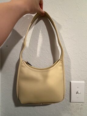 Minimalist Cream Shoulder Bag - Elegant Everyday Handbag